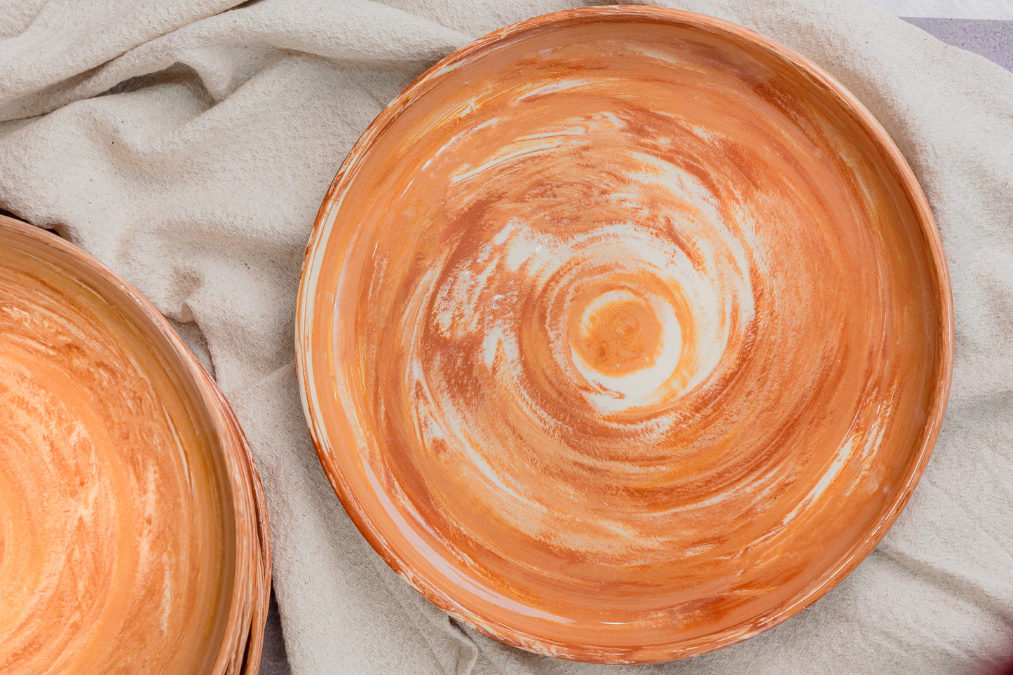 n g u n i dinner plate